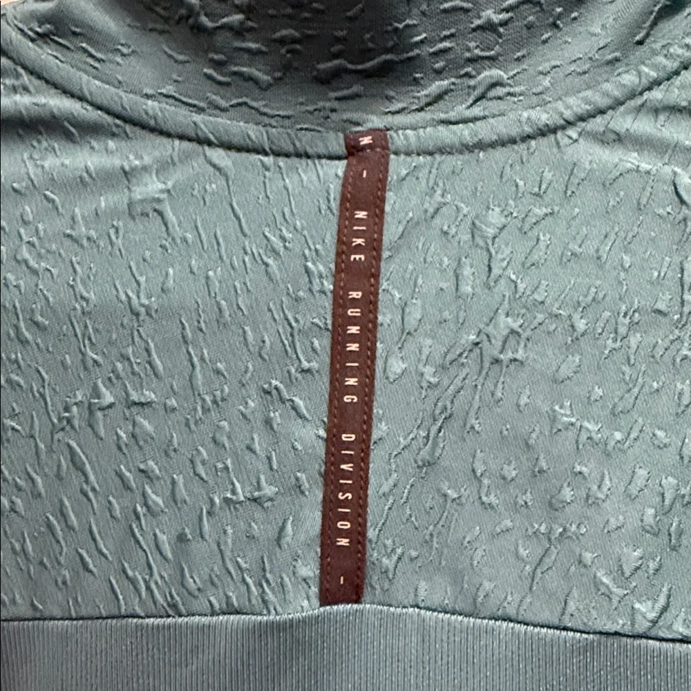 Nike Teal Dri-FIT Pullover - Picture 5 of 12